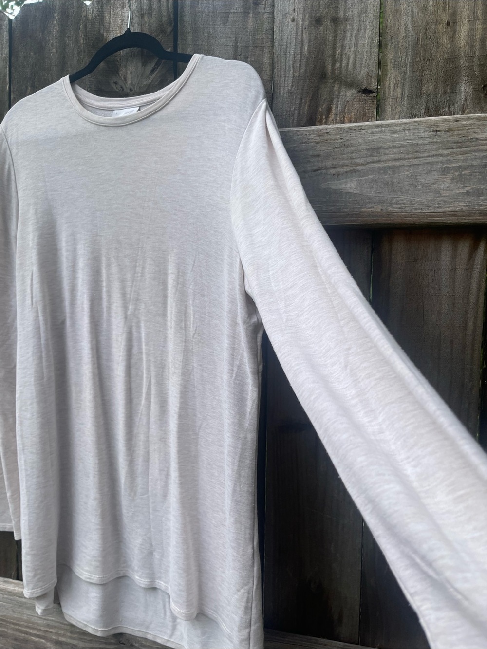 J. Jill Lightweight Long-Sleeve Tunic in Light Taupe - Picture 4 of 9